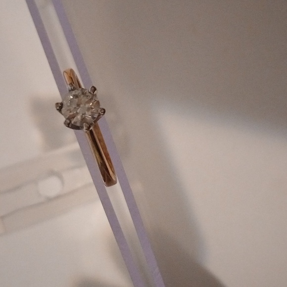 Gold tone ring - Picture 5 of 5